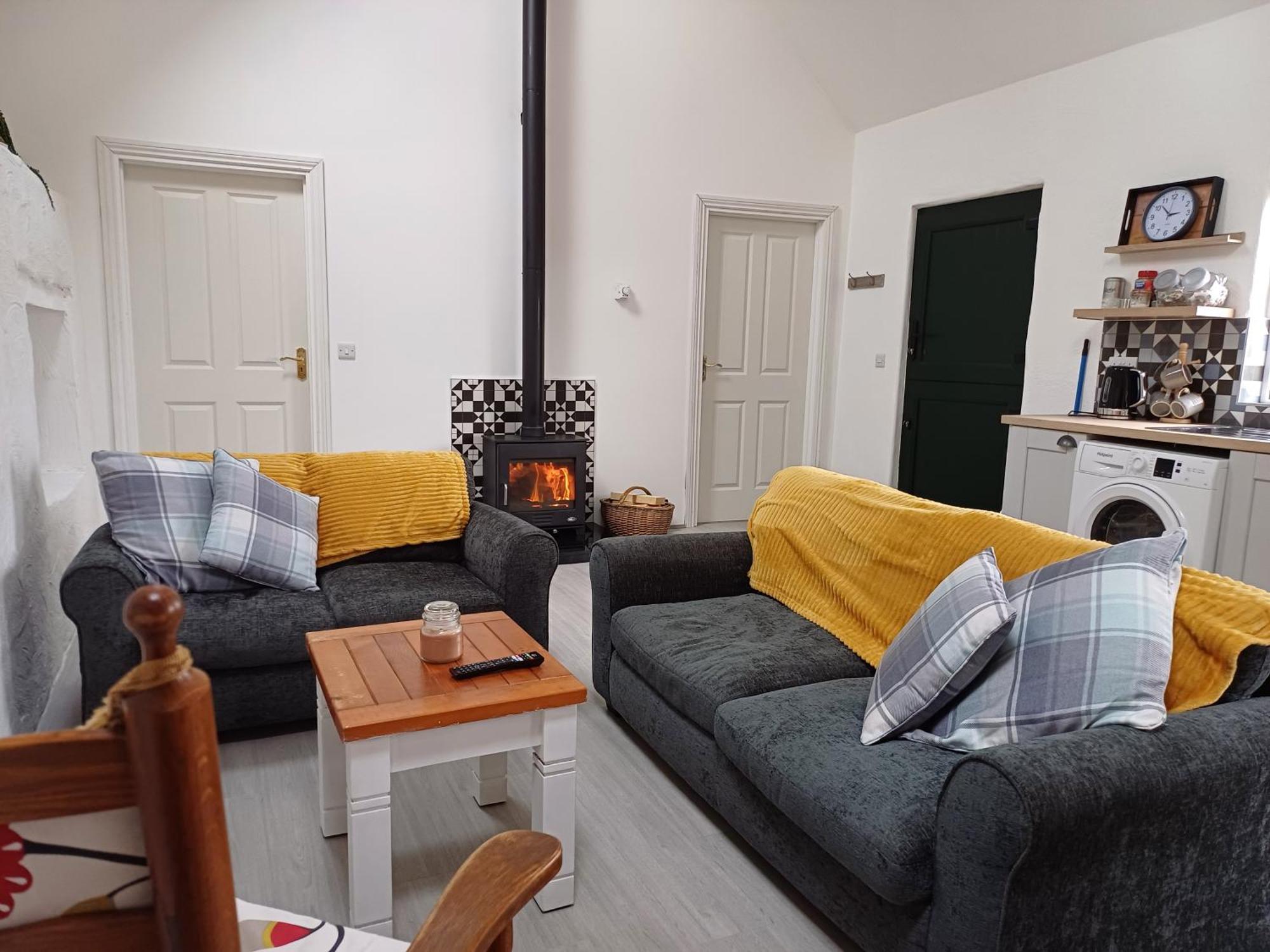 Lavender Lane Cottage Тралий Екстериор снимка